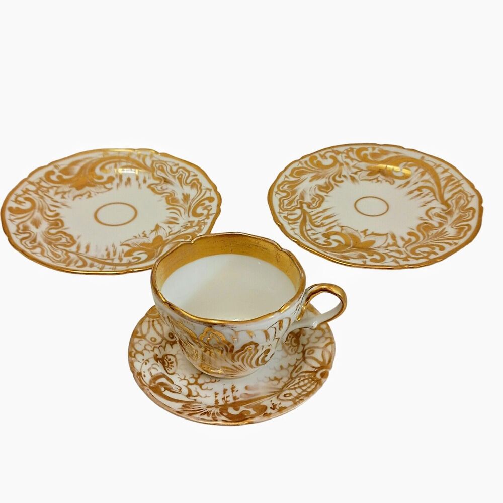 4 Pieces 24k Gold Hand Painted TEA CUP SAUCERS SET Scalloped Hollywood Regency - Picture 13 of 16